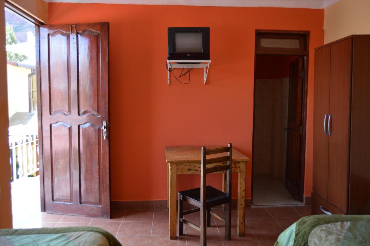 טופיזה Hostal Coronel Pedro Arraya מראה חיצוני תמונה