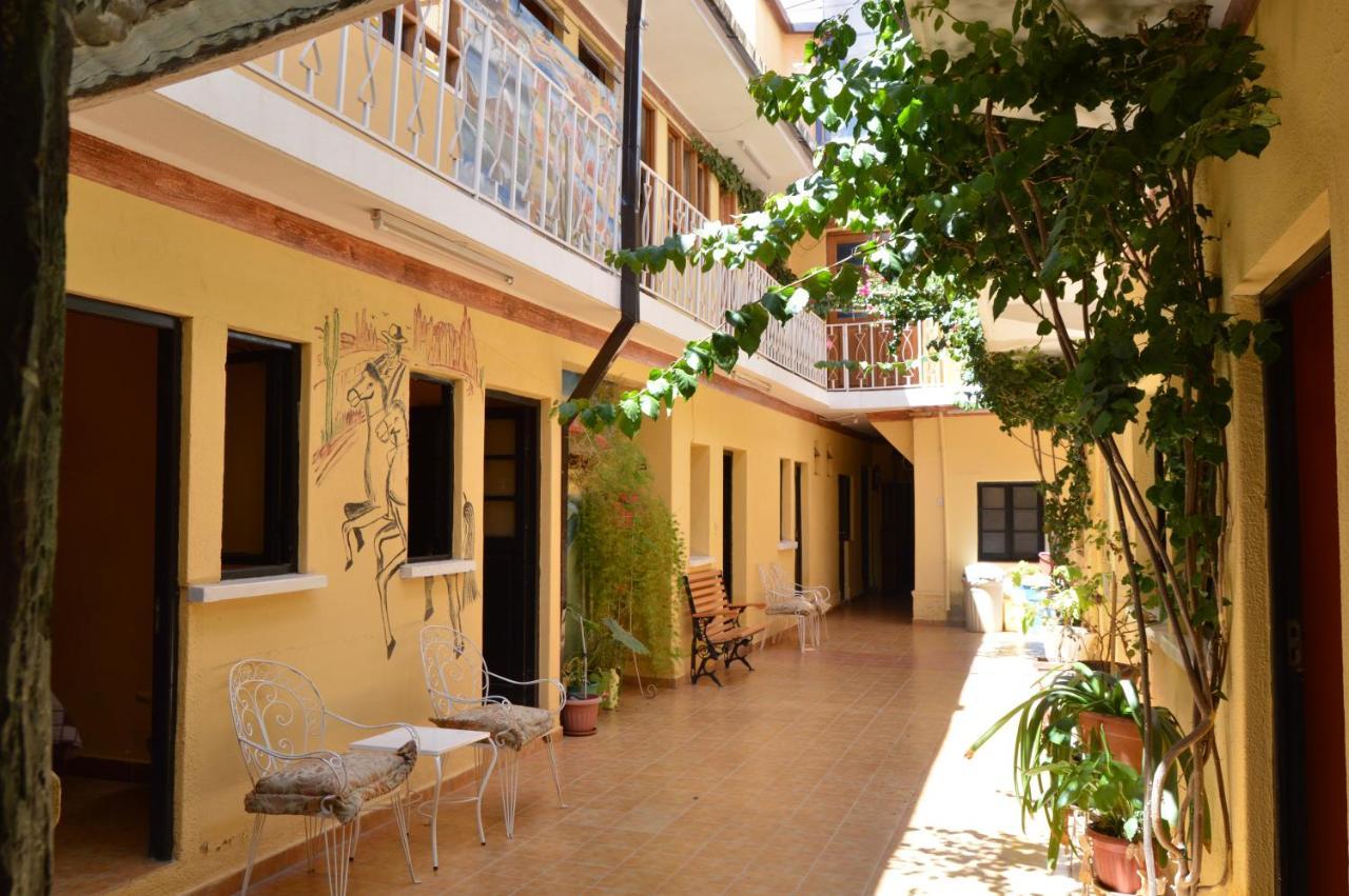 טופיזה Hostal Coronel Pedro Arraya מראה חיצוני תמונה