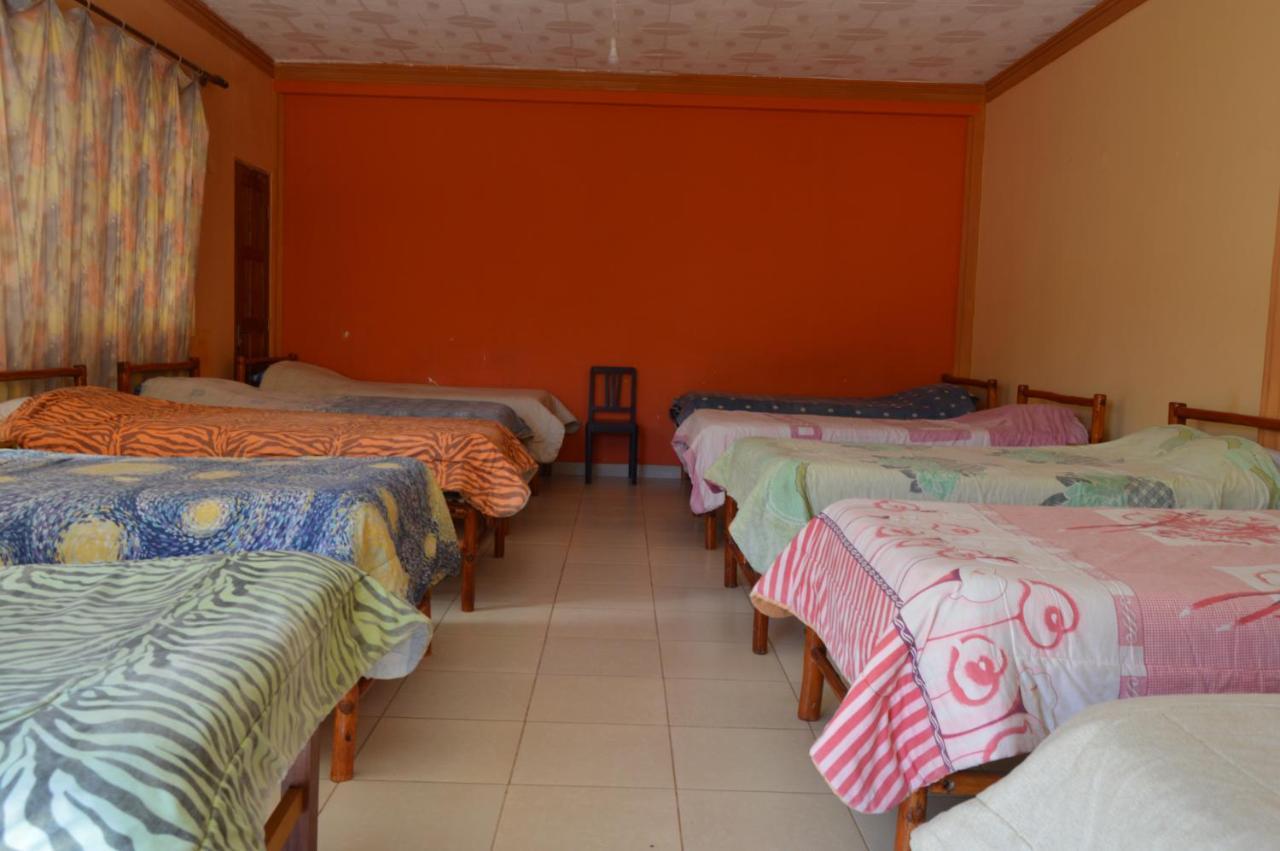 טופיזה Hostal Coronel Pedro Arraya מראה חיצוני תמונה